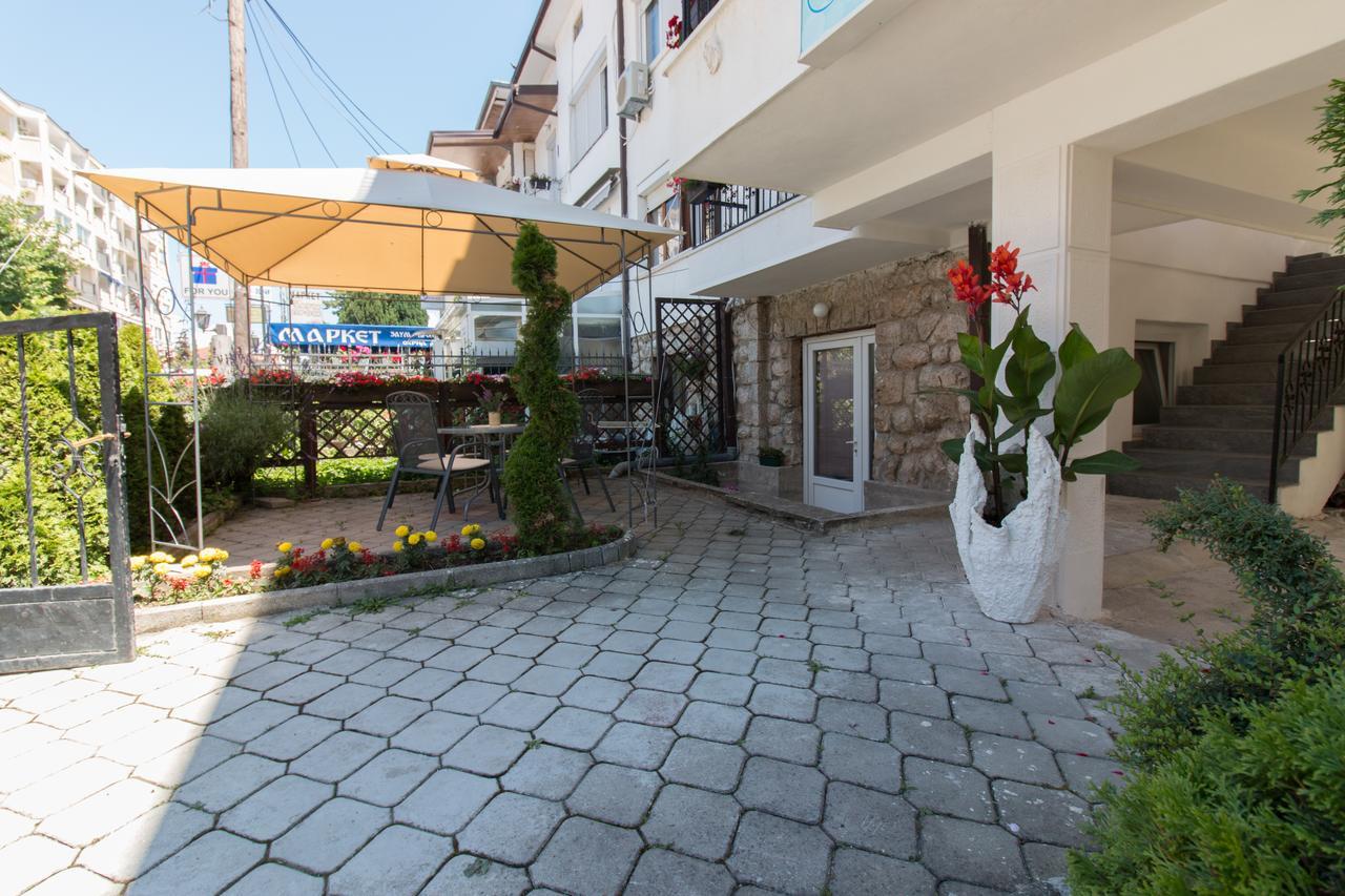 Dudan Lakeview Apartament *